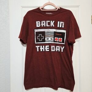 Nintendo NES Back in the Day Y2K T Shirt Retro Gaming Controller Graphic Red M